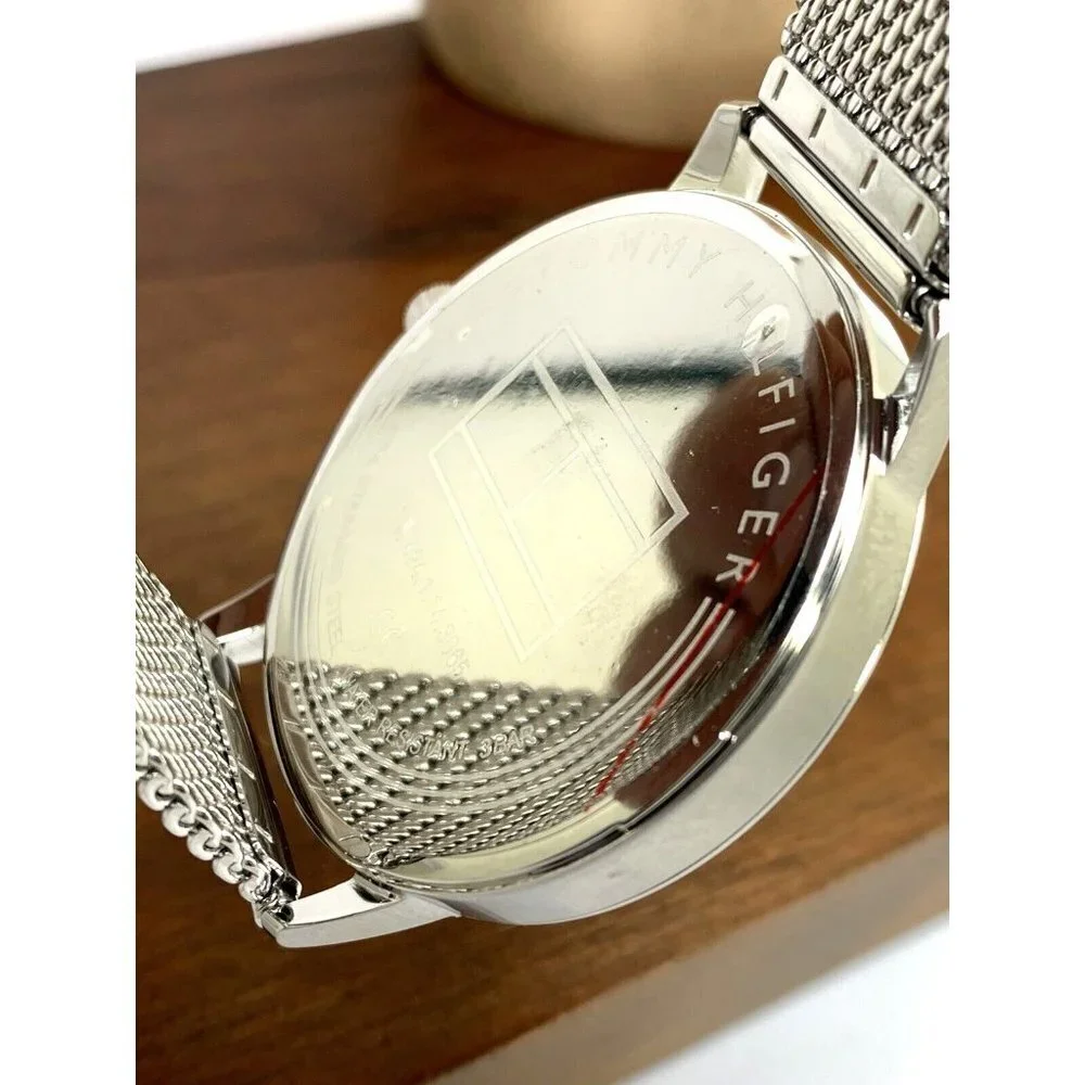 Tommy Hilfiger Men's Watch 1791842 Black Dial Quartz Silver Steel Mesh B…